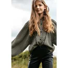 Overview second image: blouse