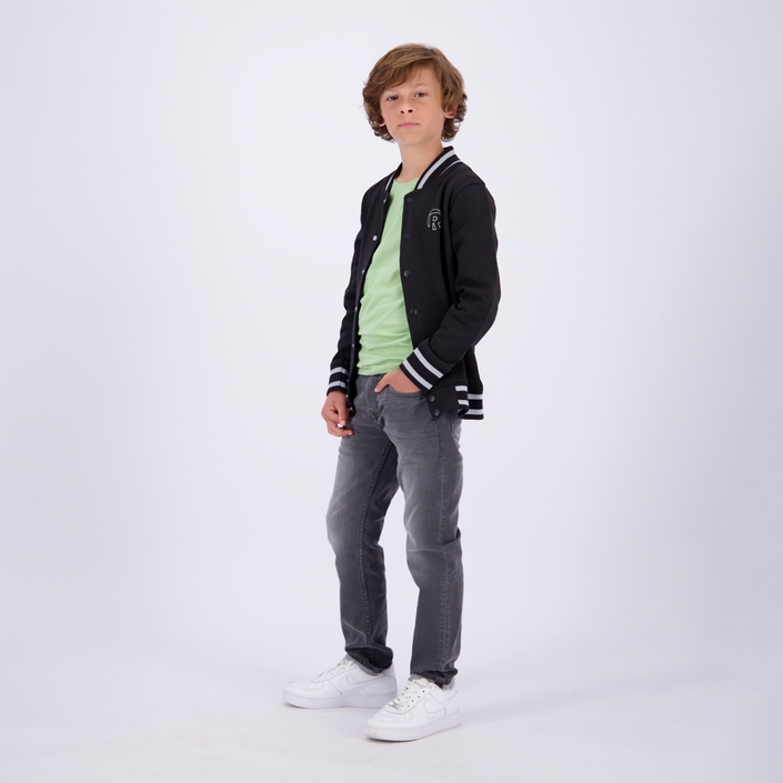Vest-Raizzed-230217154638